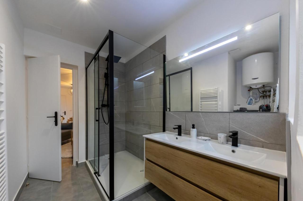 Les Appartements De Clelia Ax-les-Thermes Exteriör bild